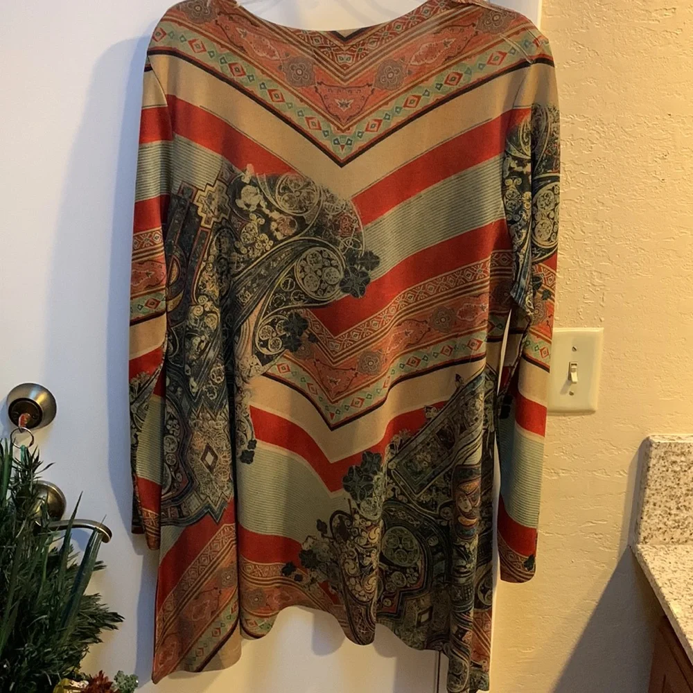 Stunning studded printed tunic XL - Picture 5 of 6